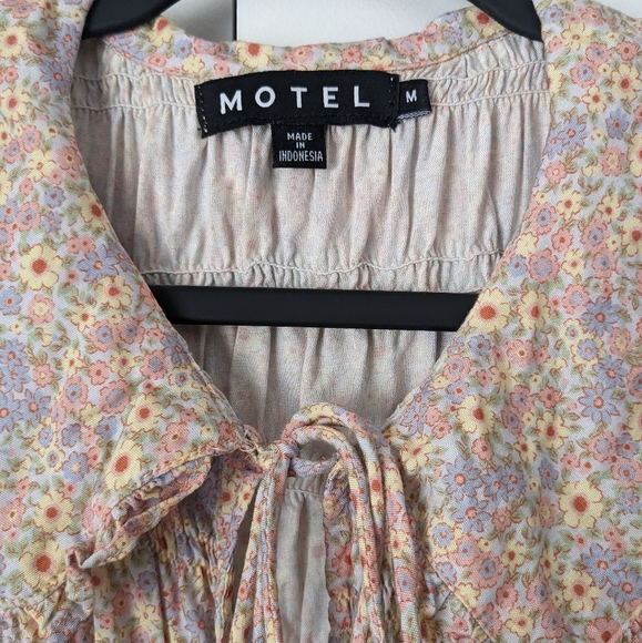 Motel Rocks collared top - Picture 3 of 3